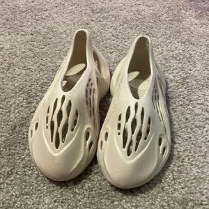 Yeezy Foam Runers